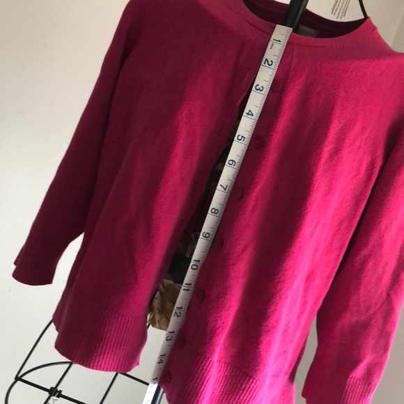 🌟‼️🤘🏽4/$30 deal! Pink Button-up Cardigan - Picture 3 of 5